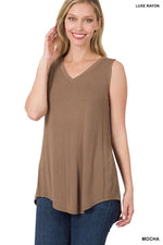 LUXE RAYON SLEEVELESS V-NECK HI-LOW HEM TOP