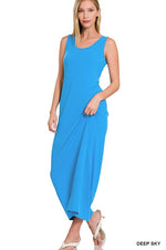 SLEEVESS FLARED SCOOP NECK MAXI DRESS