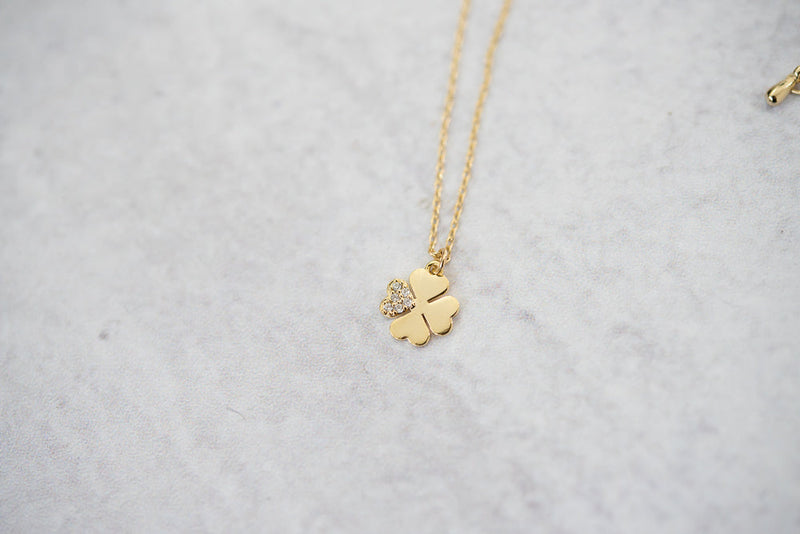 Crystal Clover Necklace in Gold