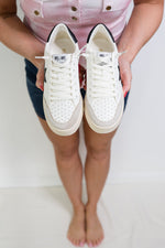 Juniper Sneakers in White