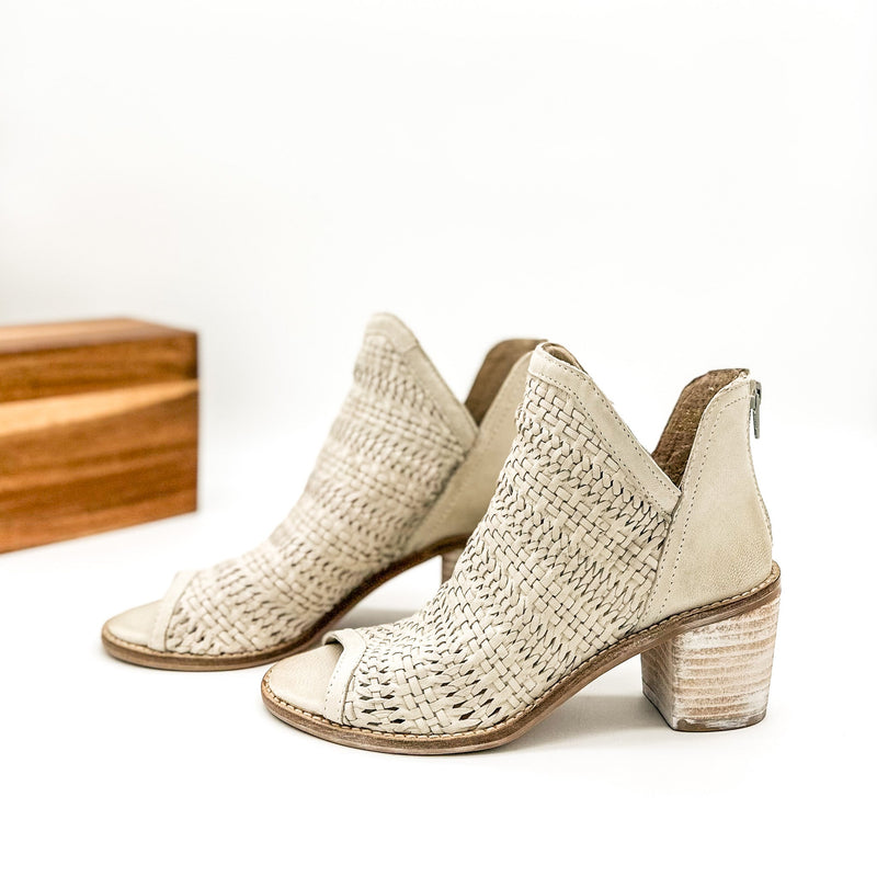 Sbicca Anton Woven Open Toe Heel in Cream