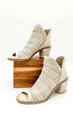 Sbicca Anton Woven Open Toe Heel in Cream