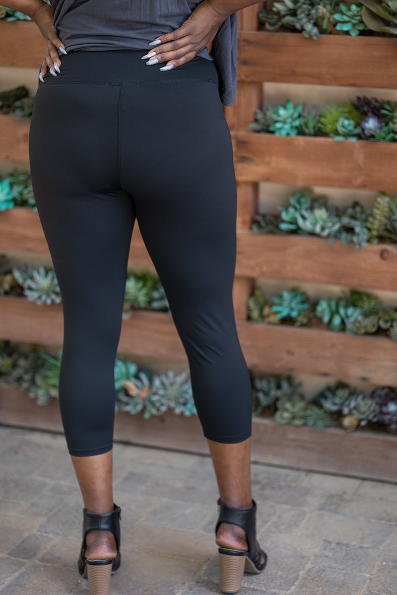 Perfect Curves Crop Leggings