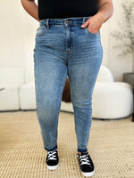 Judy Blue Mid Rise Rigid Magic Release Hem Jeans