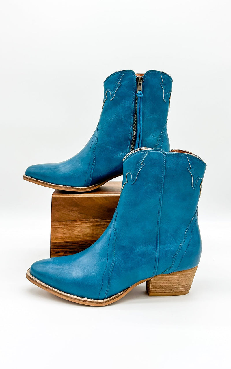 Beast Dallas Boot in Blue