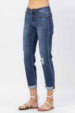 Judy Blue Mid-Rise Cuffed Distressed Slim Fit