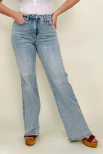 Judy Blue High Waist "Control Top" Vintage Wash Straight Jeans