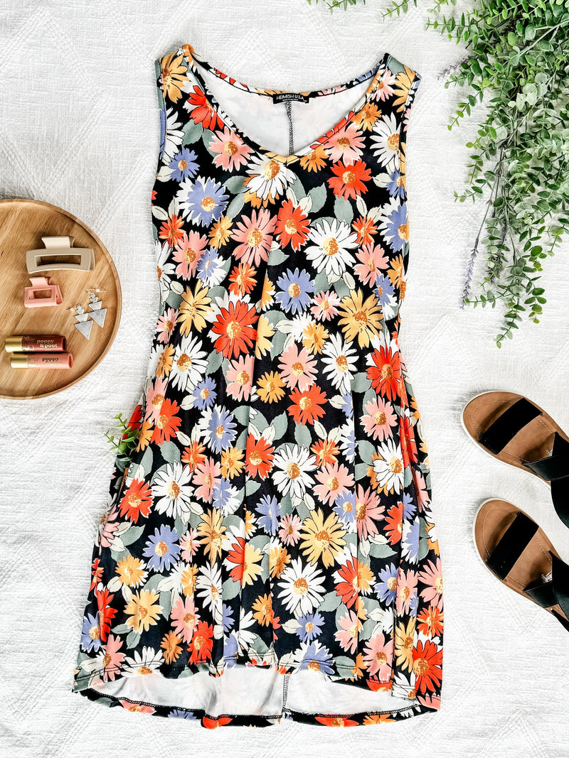 Sleeveless Casual Dress With Pockets In Colorful Daisies