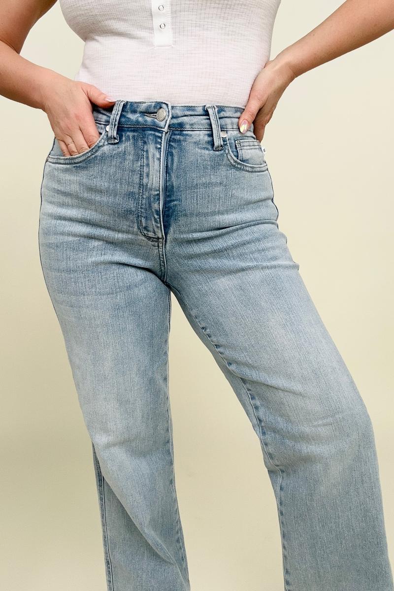 Judy Blue High Waist "Control Top" Vintage Wash Straight Jeans