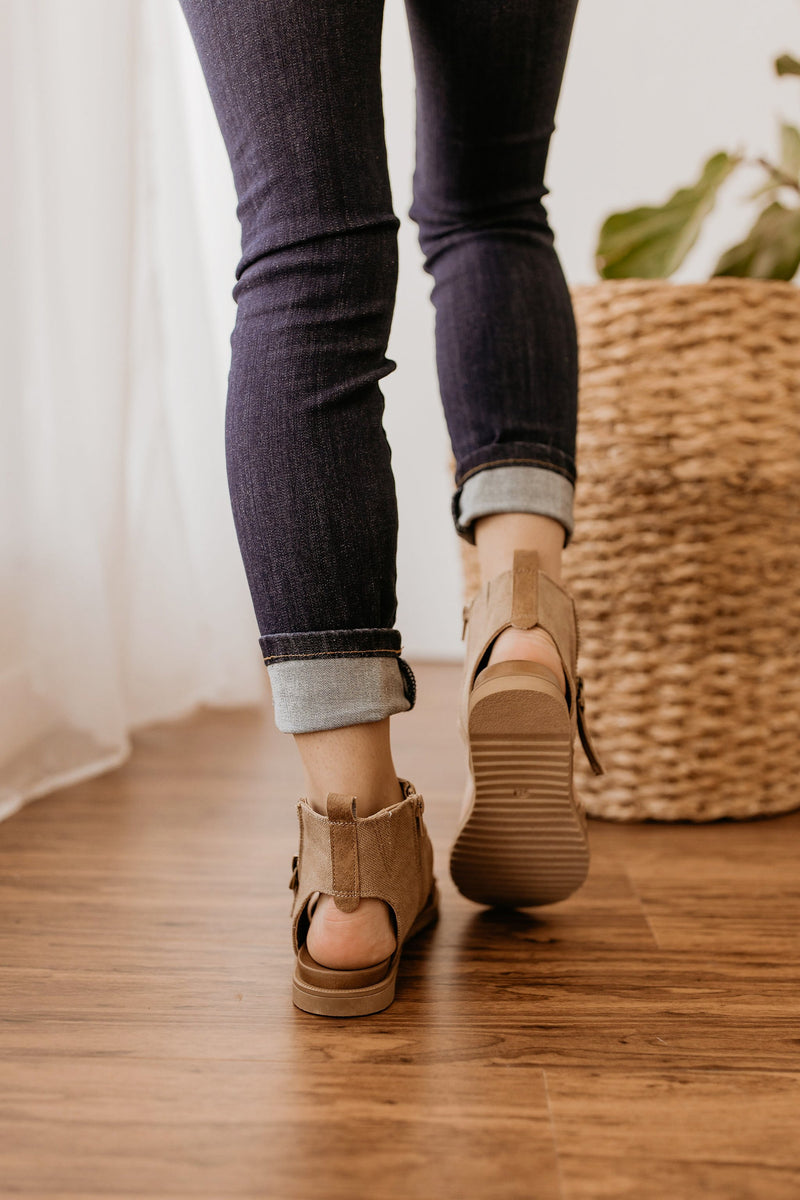 Very G Celeste Sandals in Tan