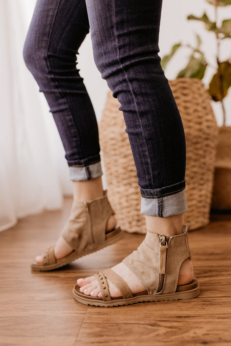 Very G Celeste Sandals in Tan