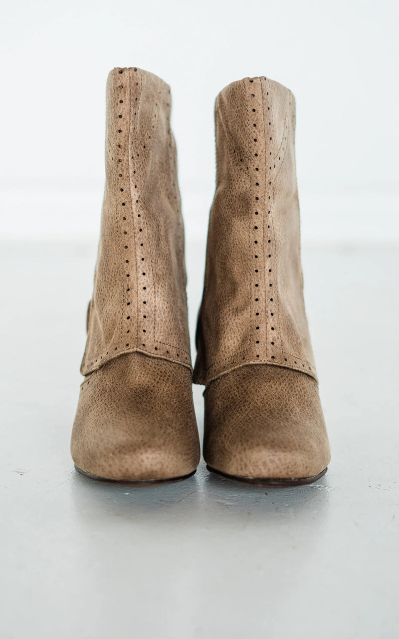 Not Rated Cowgirl Star Booties in Taupe