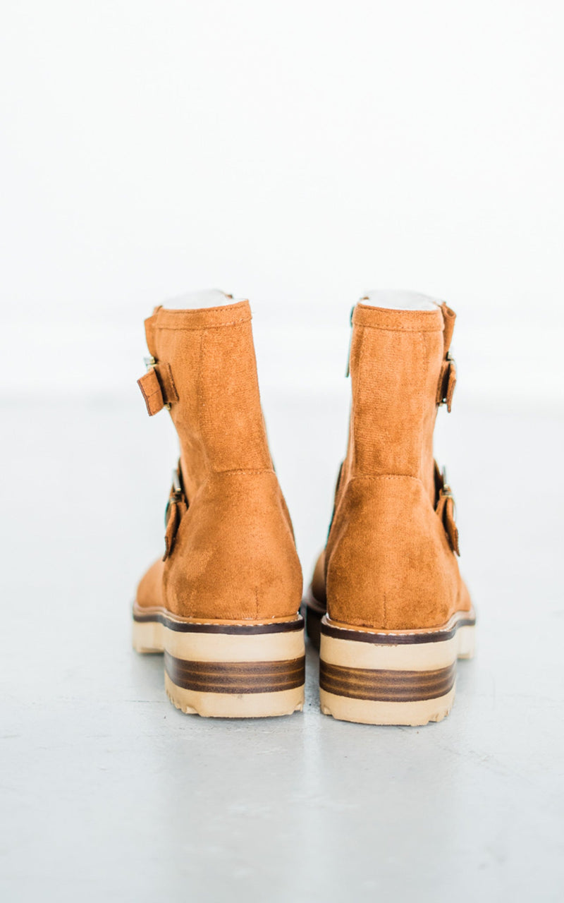 Corkys Receipts Boots in Cognac