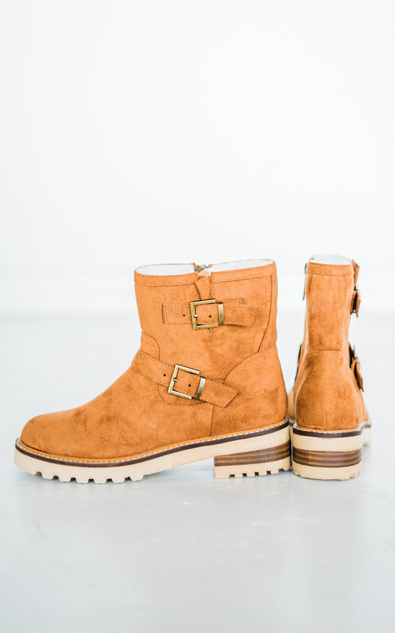 Corkys Receipts Boots in Cognac